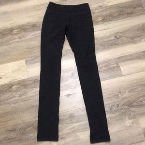 Lululemon Skinny groove pant